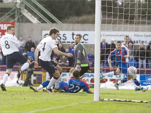 Steven Davis Scores First Goal: Rangers 4-1 Victory Over Inverness Caledonian Thistle