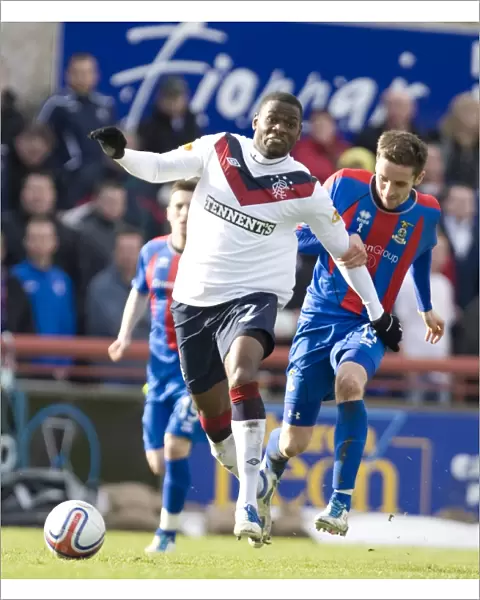 Maurice Edu Fends Off Nick Ross in Rangers 4-1 Victory over Inverness Caledonian Thistle