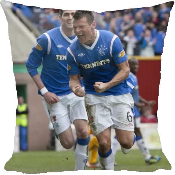 Lee McCulloch's Game-Winning Goal: Motherwell 1-2 Rangers (Scottish Premier League)