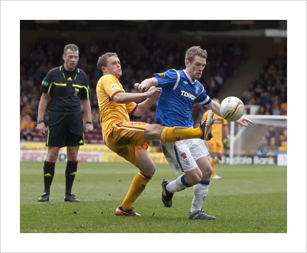 Steven Davis Scores the Game-Winner Past Nicky Law: Motherwell 1-2 Rangers (Clydesdale Bank Scottish Premier League)