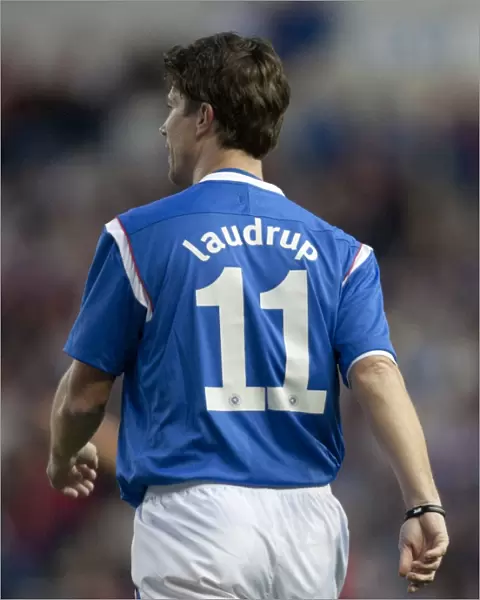 Rangers Legends vs. AC Milan: Brian Laudrup's Iconic 1-0 Victory at Ibrox Stadium - A Footballing Masterclass