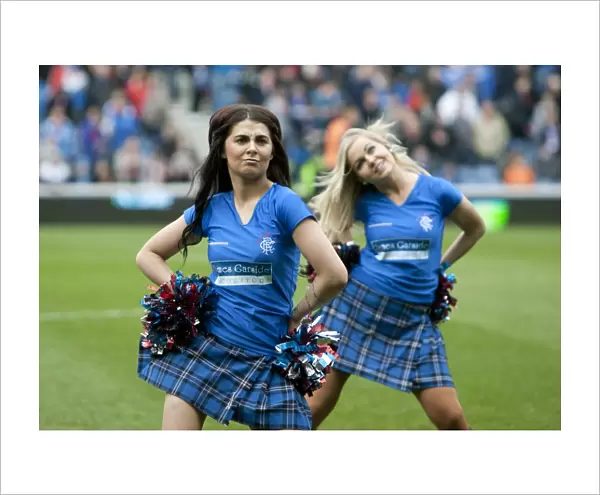 Rangers Triumph: Thrilling 3-1 Victory Over St. Mirren - Cheerleaders Jubilant Celebration