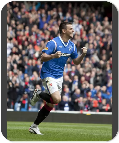 Rangers Lee McCulloch: Exulting in the Thrill of the Opening Goal - 3-1 Win Over St Mirren