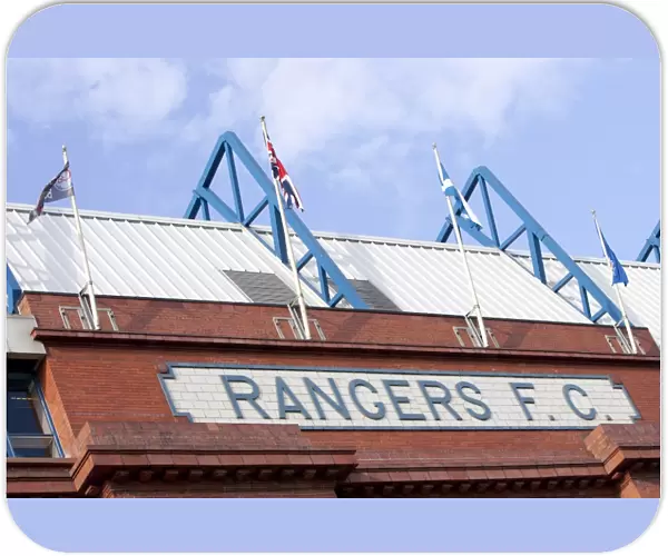Rangers 5-0 Dundee United: A Thrilling Victory at Ibrox Stadium
