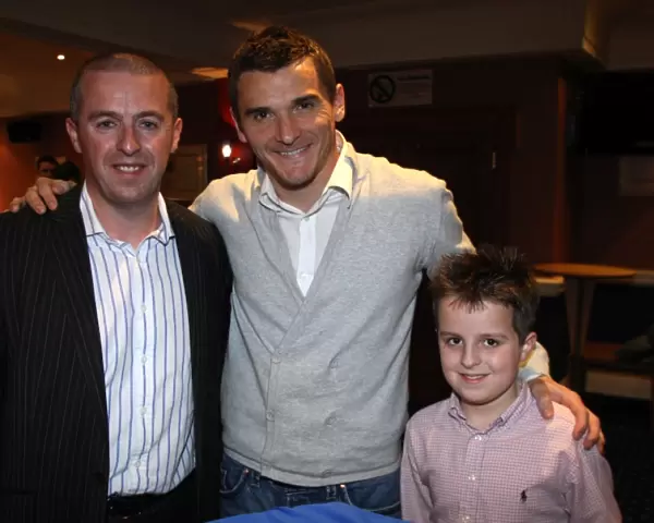 Rangers Lee McCulloch and Delighted Fans Celebrate 2-0 Victory over Kilmarnock