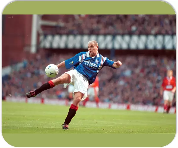 Rangers vs Aberdeen: Paul Gascoigne's Iconic Performance - A Classic Scottish Premier League Clash