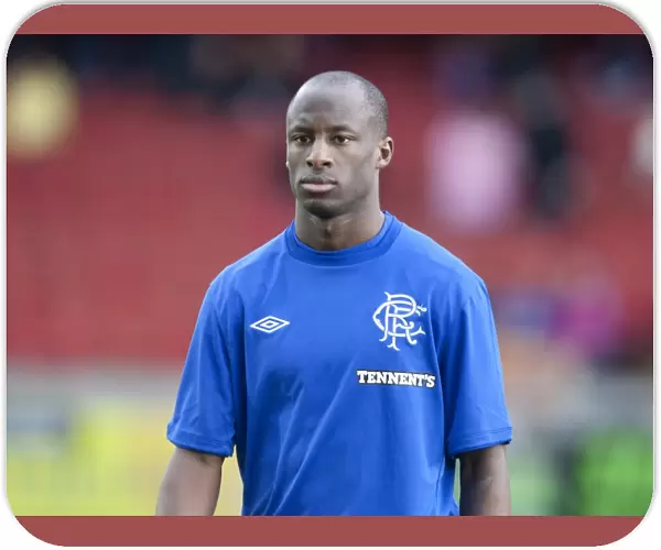Sone Aluko Scores the Second: Linfield vs Rangers at Windsor Park (2-0)