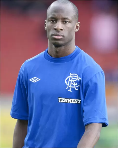Sone Aluko Scores the Second: Rangers 2-0 Victory over Linfield at Windsor Park
