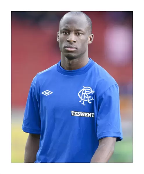 Sone Aluko Scores the Second: Rangers 2-0 Victory over Linfield at Windsor Park
