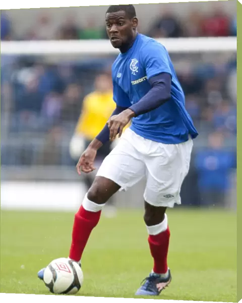 Maurice Edu Scores the Second for Rangers: Linfield 0-2