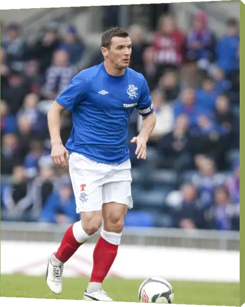 Lee McCulloch's Decisive Strike: Rangers 2-0 Triumph over Linfield at Windsor Park