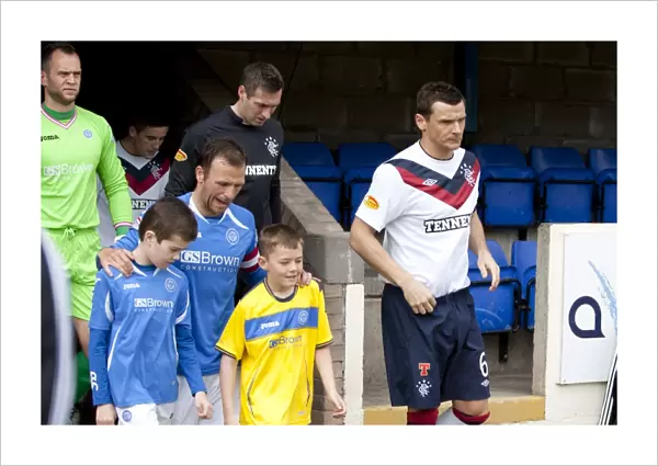 Lee McCulloch: Rangers Captaincy Debut - 4-0 Victory Over St. Johnstone in the Scottish Premier League