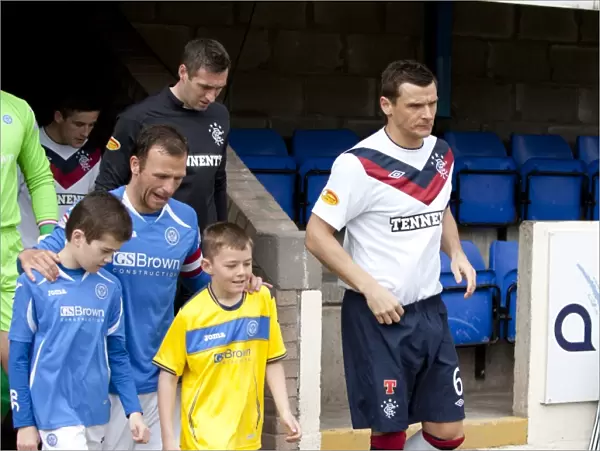 Lee McCulloch: Rangers Captaincy Debut - 4-0 Victory Over St. Johnstone in the Scottish Premier League