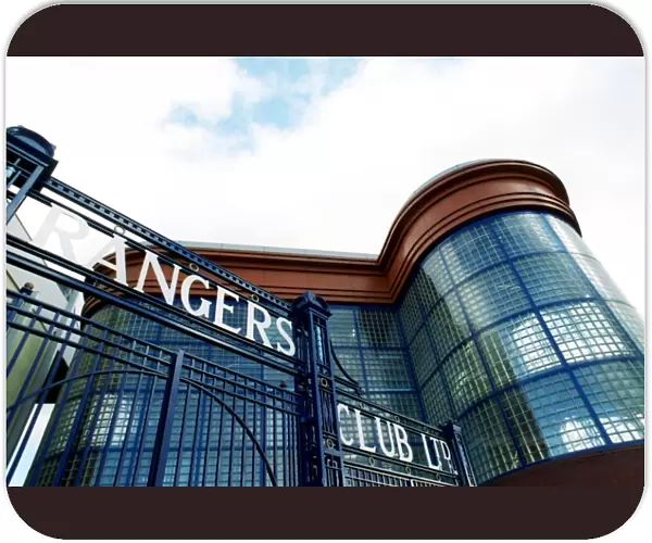 The Historic Clash at Ibrox: Rangers vs Aberdeen - Bank of Scotland Premier League (Ibrox Gateway)