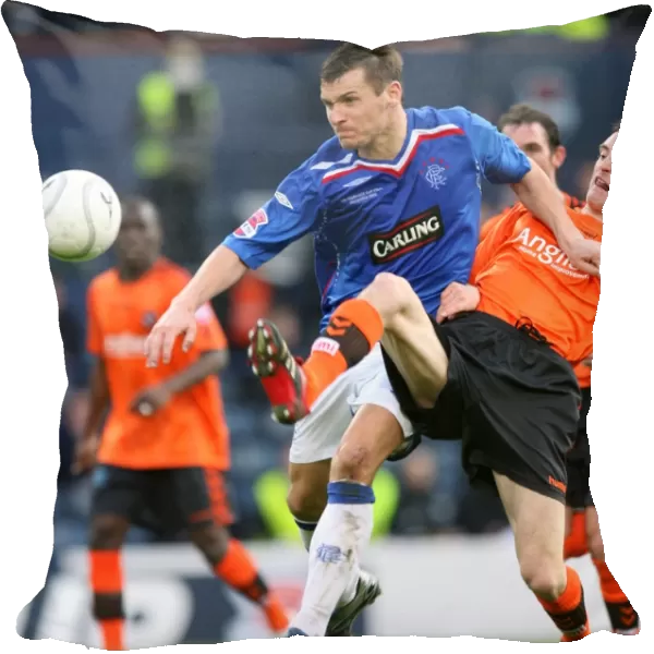 Rangers FC: Lee McCulloch Lifts the CIS Cup - 2008 League Cup Victory