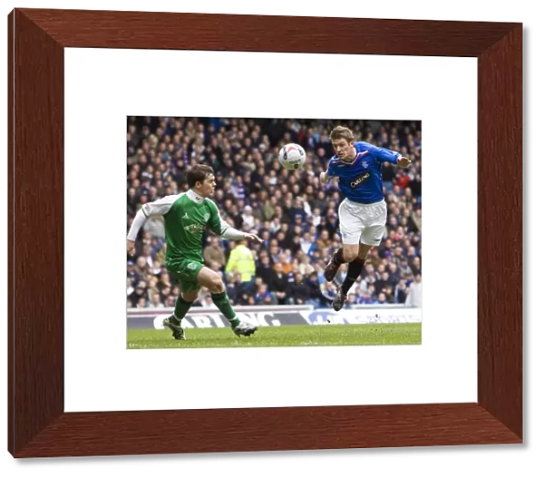 Thrilling Winner: Rangers Steven Davis Scores the Difference at Ibrox (2-1 vs Hibernian, Clydesdale Bank Premier League)