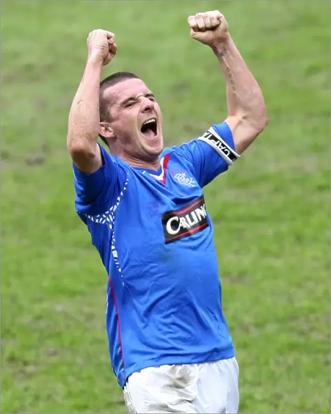 Barry Ferguson's Epic Celebration: Rangers Glorious 1-0 Victory Over Celtic at Ibrox