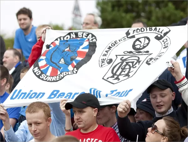 Rangers Fans Epic Battle at Balmoor Park: A Thrilling 2-2 Draw Against Peterhead