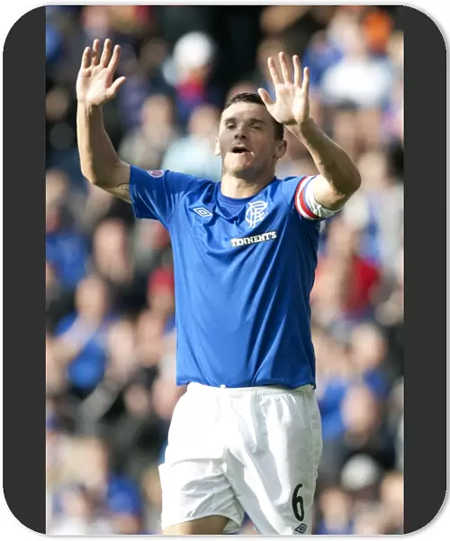 Rangers Lee McCulloch Scores Brace: 5-1 Thrashing of Elgin City in Scottish Third Division at Ibrox