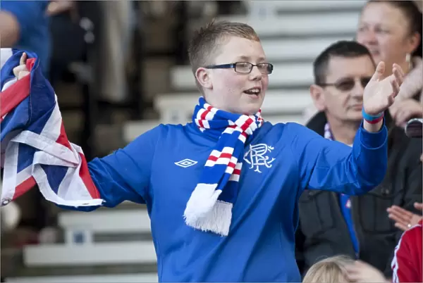 Rangers Triumph: A Fan's Delight - 5-1 Victory at Ibrox