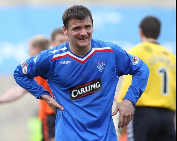 Thrilling Tie: Lee McCulloch's Dramatic Performance in Dundee United vs Rangers 3-3 Clydesdale Premier League Clash