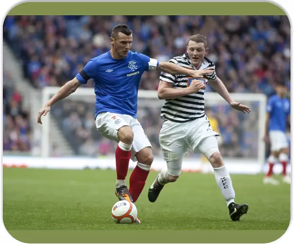 Rangers Lee McCulloch Scores the Decisive Goal Against Queens Park in Scottish Third Division (2-0) at Ibrox Stadium