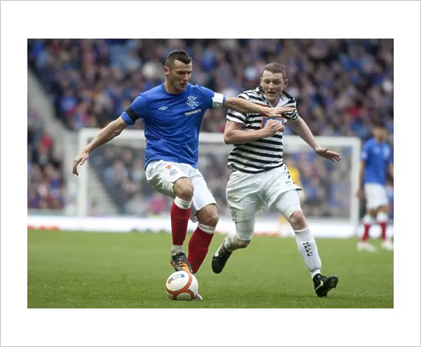 Rangers Lee McCulloch Scores the Decisive Goal Against Queens Park in Scottish Third Division (2-0) at Ibrox Stadium