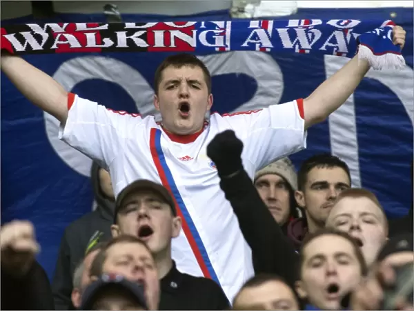 Rangers vs Montrose: A Thrilling 1-1 Third Division Clash at Ibrox Stadium - Unwavering Fans Support