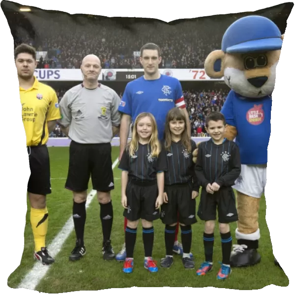 Lee Wallace and Rangers Mascots Leading the Team at Ibrox Stadium: 1-1 Draw with Montrose in the Scottish Third Division (Irn-Bru Sponsored)