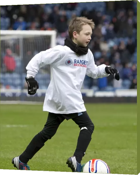 Half Time Harmony: Rangers and Stirling Albion Kids Shine at Ibrox