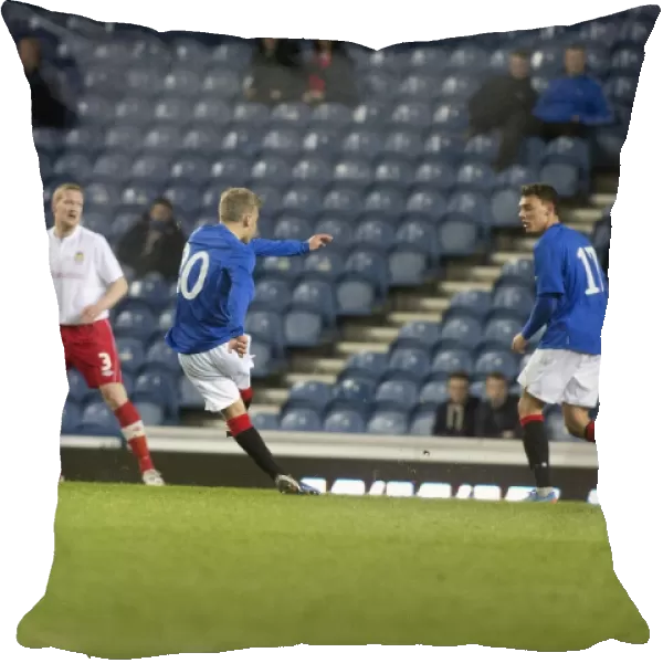 Andy Murdoch Scores the Second Goal: Rangers 2-0 Linfield at Ibrox Stadium