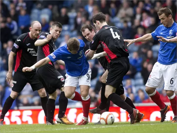 Rangers David Templeton Fights for Ball: Rangers vs Clyde at Ibrox Stadium - 2-0 Lead in Scottish Third Division