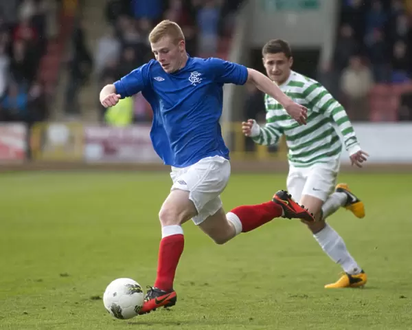 Glasgow Cup Final 2013: Rangers vs Celtic - Jamie Mills Intense Battle