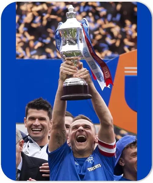 Rangers Football Club: Lee McCulloch's Triumphant Irn-Bru Third Division Title Win at Ibrox Stadium