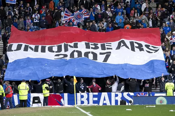 Rangers FC: Glorious 1-0 Victory Over Berwick Rangers at Ibrox Stadium - A Sea of Fans and Flags