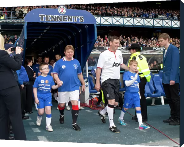 Rangers Legends vs Manchester United Legends: A Nostalgic Soccer Showdown at Ibrox Stadium - McCall and the Rangers Mascot: A Classic Battle of Football Greats