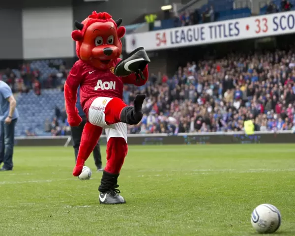 Fred the Red vs Unnamed Ranger: A Penalty Showdown at Ibrox Stadium - Rangers Legends vs Manchester United Legends