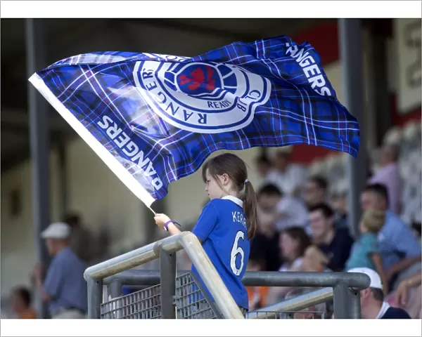 Rangers Fan's Euphoric Moment: 1-0 Victory over FC Emmen at Meerdijk Stadium