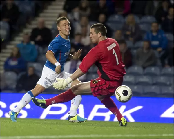 Rangers Take Early Lead: Barrie McKay's Stunning Goal (2-0)