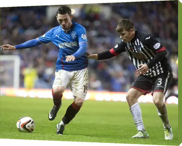 A Clash of Legends: Rangers Nicky Clark vs Dunfermline Athletic's Alex Whittle at Ibrox Stadium (SPFL League 1)