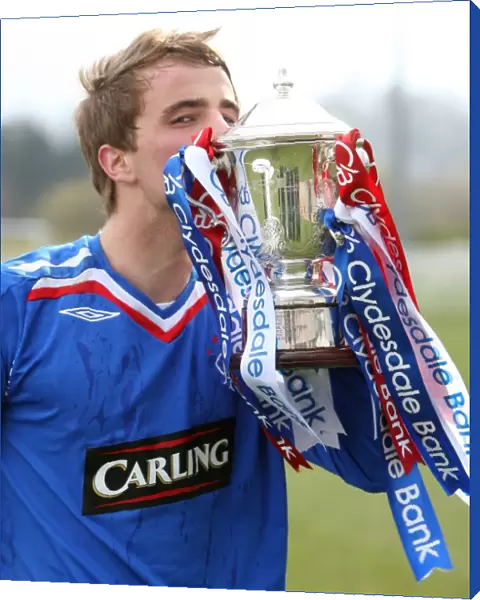 Rangers U19s: Andrew Shinnie and Team Celebrate 07-08 U19 League Victory over Motherwell