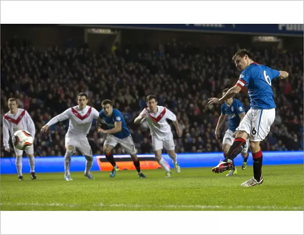 Rangers Football Club: Lee McCulloch's Epic Penalty Kick - Scottish Cup Victory at Ibrox Stadium (2003)
