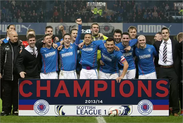 Rangers Football Club: Triumphant Title Win in Scottish League One at Ibrox Stadium (2003 Scottish Cup Victory)