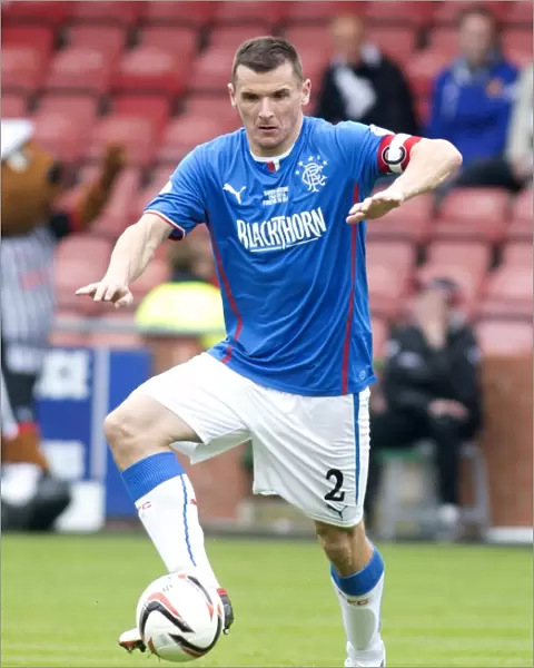 Rangers Lee McCulloch Honors Legendary Teammate Sandy Jardine with Number 2 in Scottish League One Match against Dunfermline Athletic