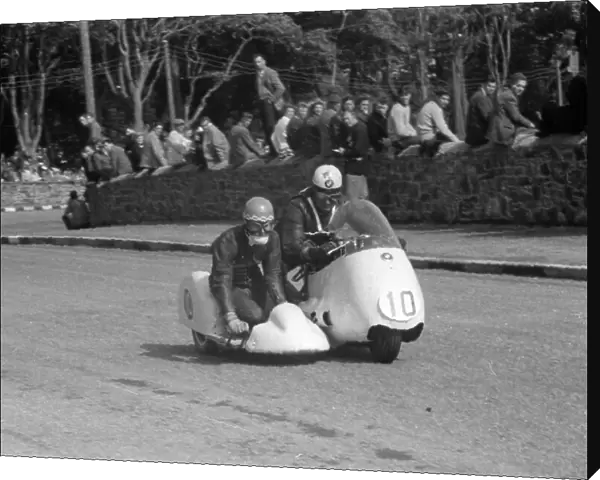 Loni Neussner & Toni Partridge (BMW) 1959 Sidecar TT