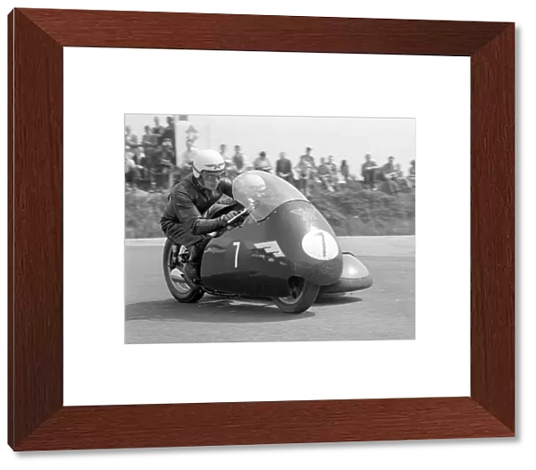 Colin Seeley & Wally Rawlings (Matchless) 1962 Sidecar TT