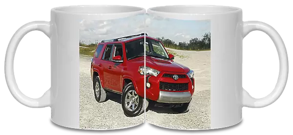 Toyota 4Runner 4x4 Trail Premium V6 (SUV), 2015, Red