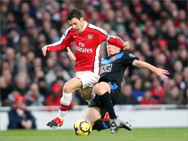 Clash of Legends: Fabregas vs. Scholes - Arsenal's 3-1 Defeat to Manchester United