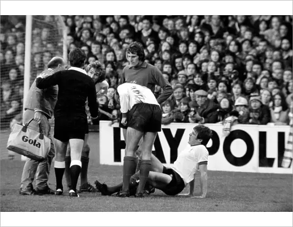 Football: F. A. Cup: West Ham F. C. (0) vs. Liverpool F. C. (2). January 1976 76-00045-046