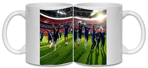 Chelsea Celebrates FA Cup Victory over Manchester United